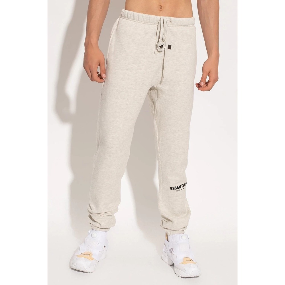Fear of God Essentials Light Oatmeal Sweatpants Size XS Logo Fleece NWT - Picture 3 of 4